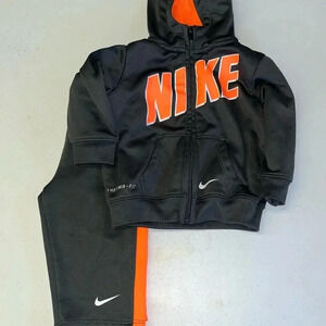 Nike Therma-fit Sweatsuit size 12-month